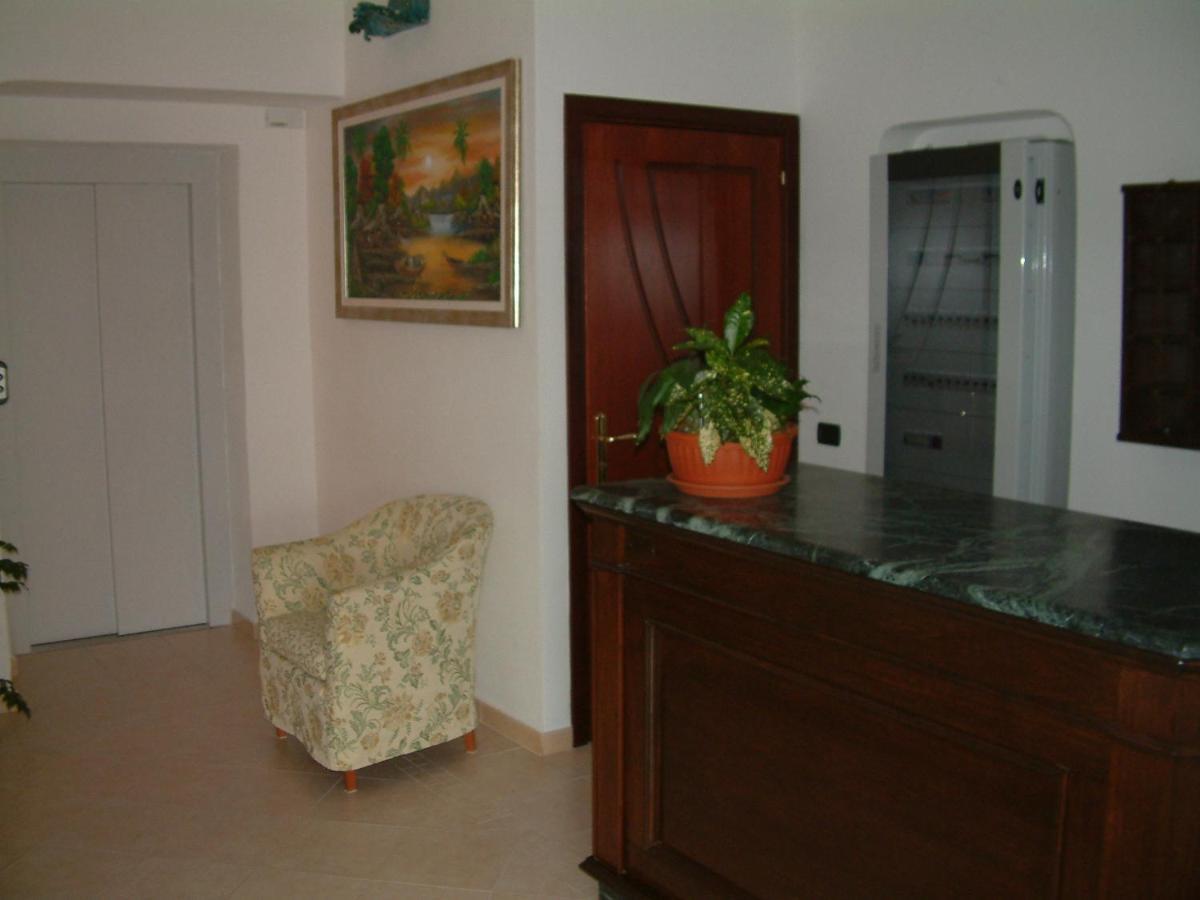 Scano Comfort Inn Santa Teresa Gallura Eksteriør billede