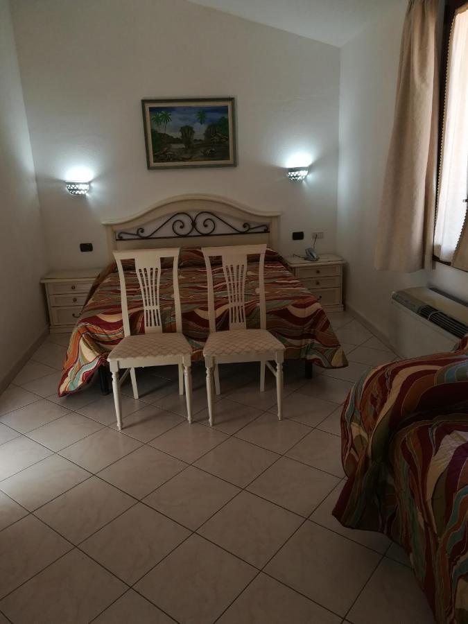 Scano Comfort Inn Santa Teresa Gallura Eksteriør billede