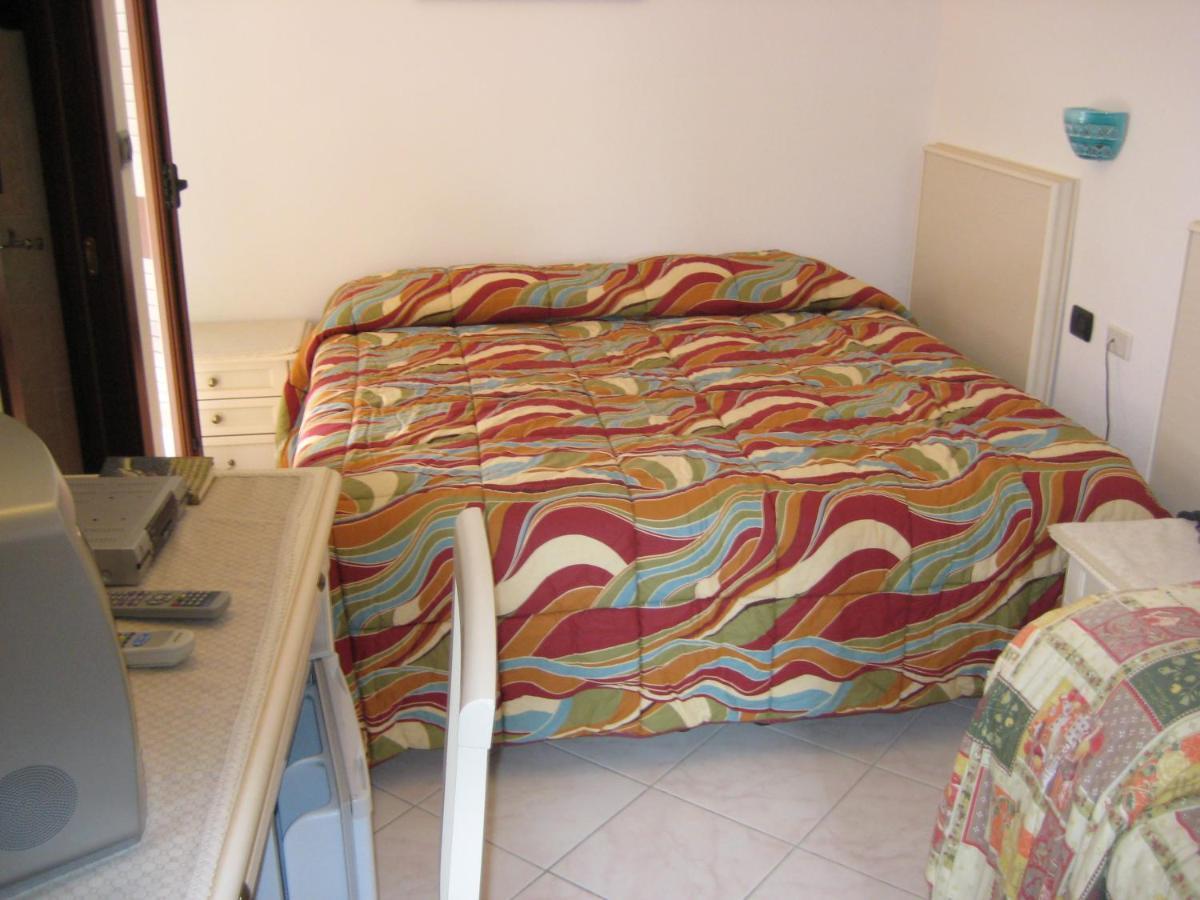 Scano Comfort Inn Santa Teresa Gallura Eksteriør billede