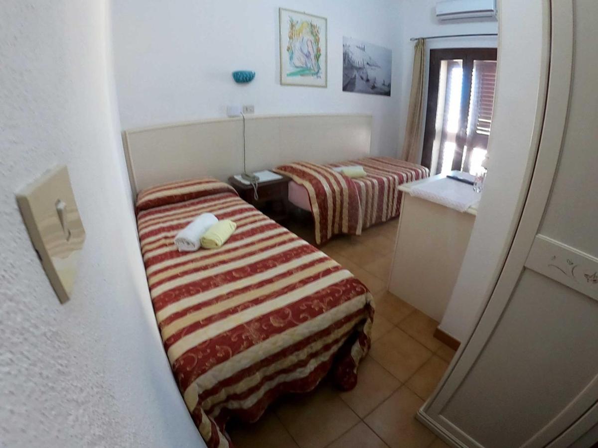Scano Comfort Inn Santa Teresa Gallura Eksteriør billede