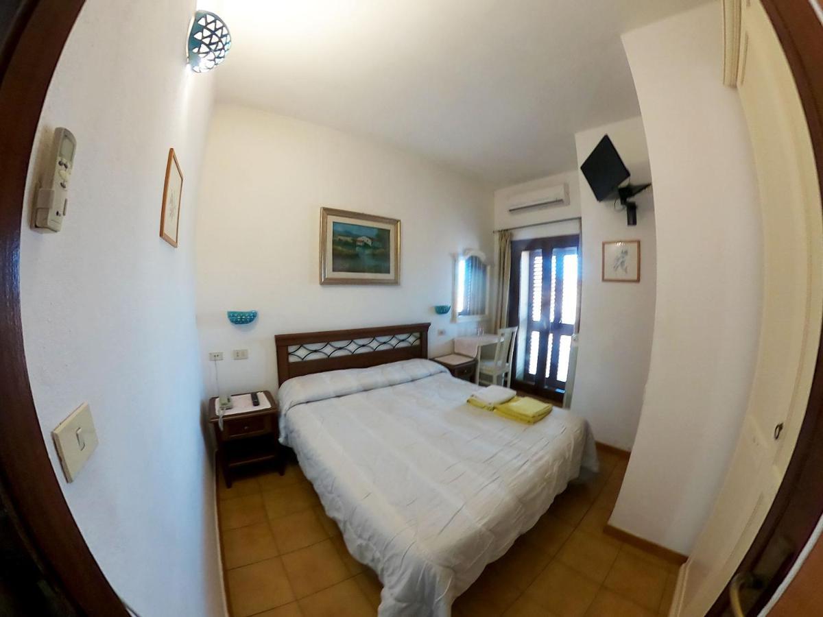 Scano Comfort Inn Santa Teresa Gallura Eksteriør billede
