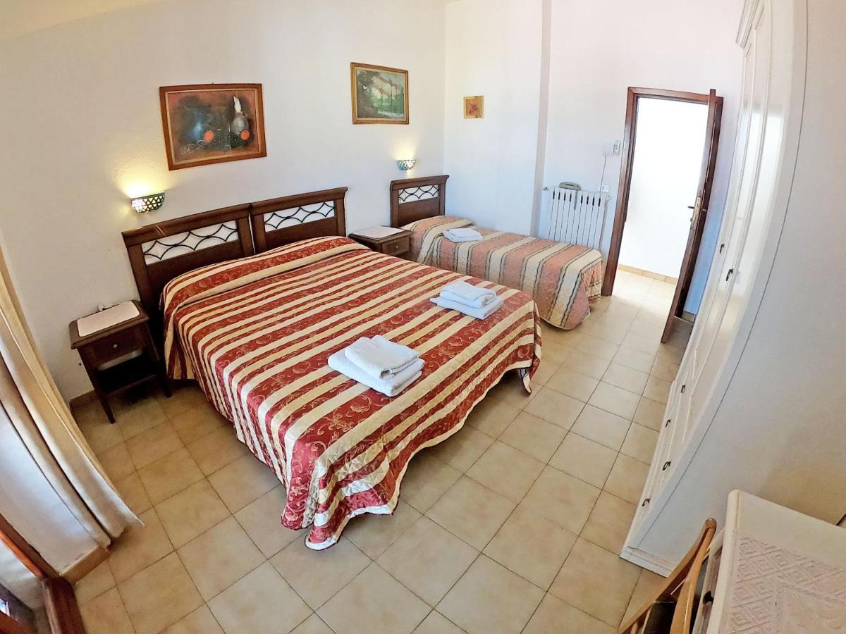 Scano Comfort Inn Santa Teresa Gallura Eksteriør billede