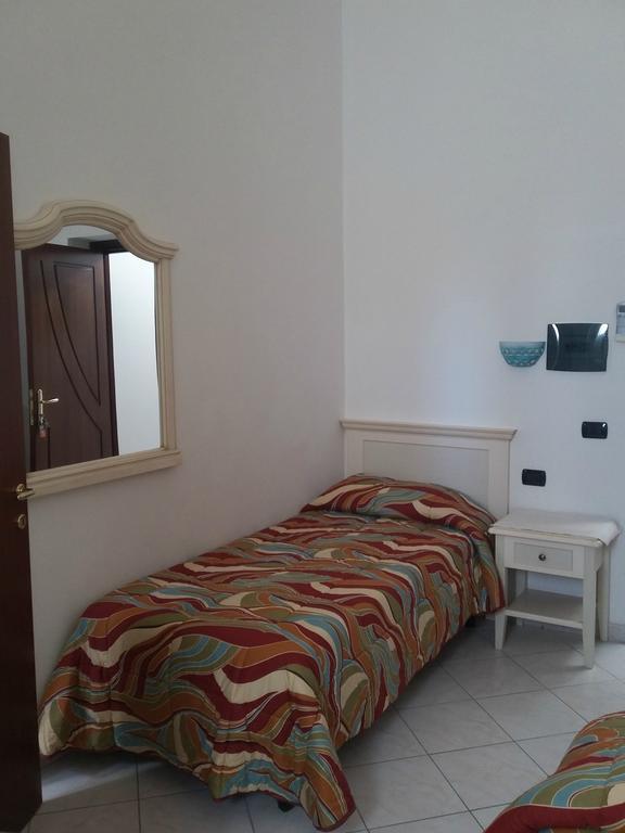 Scano Comfort Inn Santa Teresa Gallura Eksteriør billede