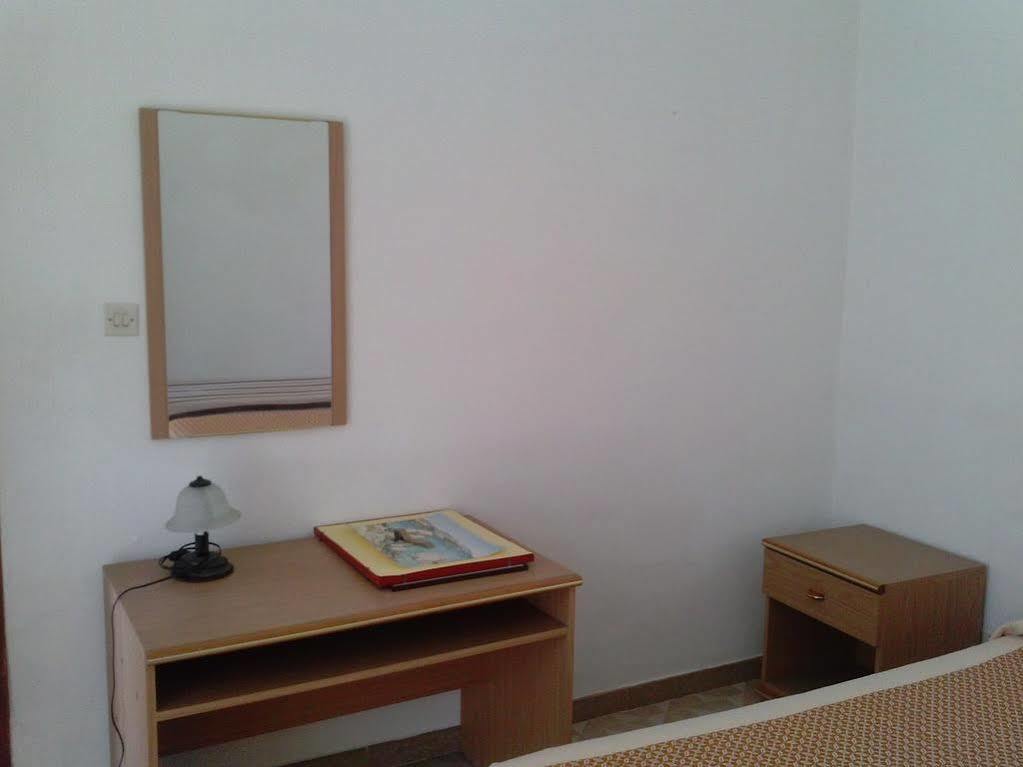 Scano Comfort Inn Santa Teresa Gallura Eksteriør billede